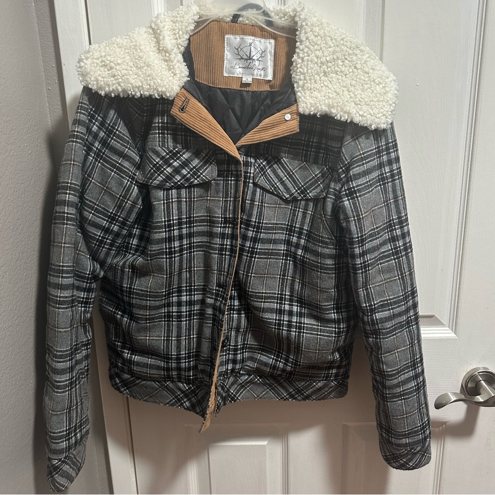 Boundless North Jacket. Plaid with beautiful white trim around neckline. Warm